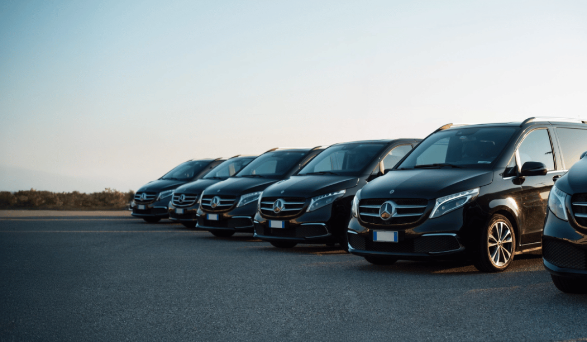 VIP-Transportation-Service-in-St-Maarten-A-Guide-to-Exclusive-Travel-1